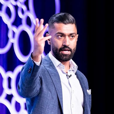 Hamza_Khan-Headshot Square