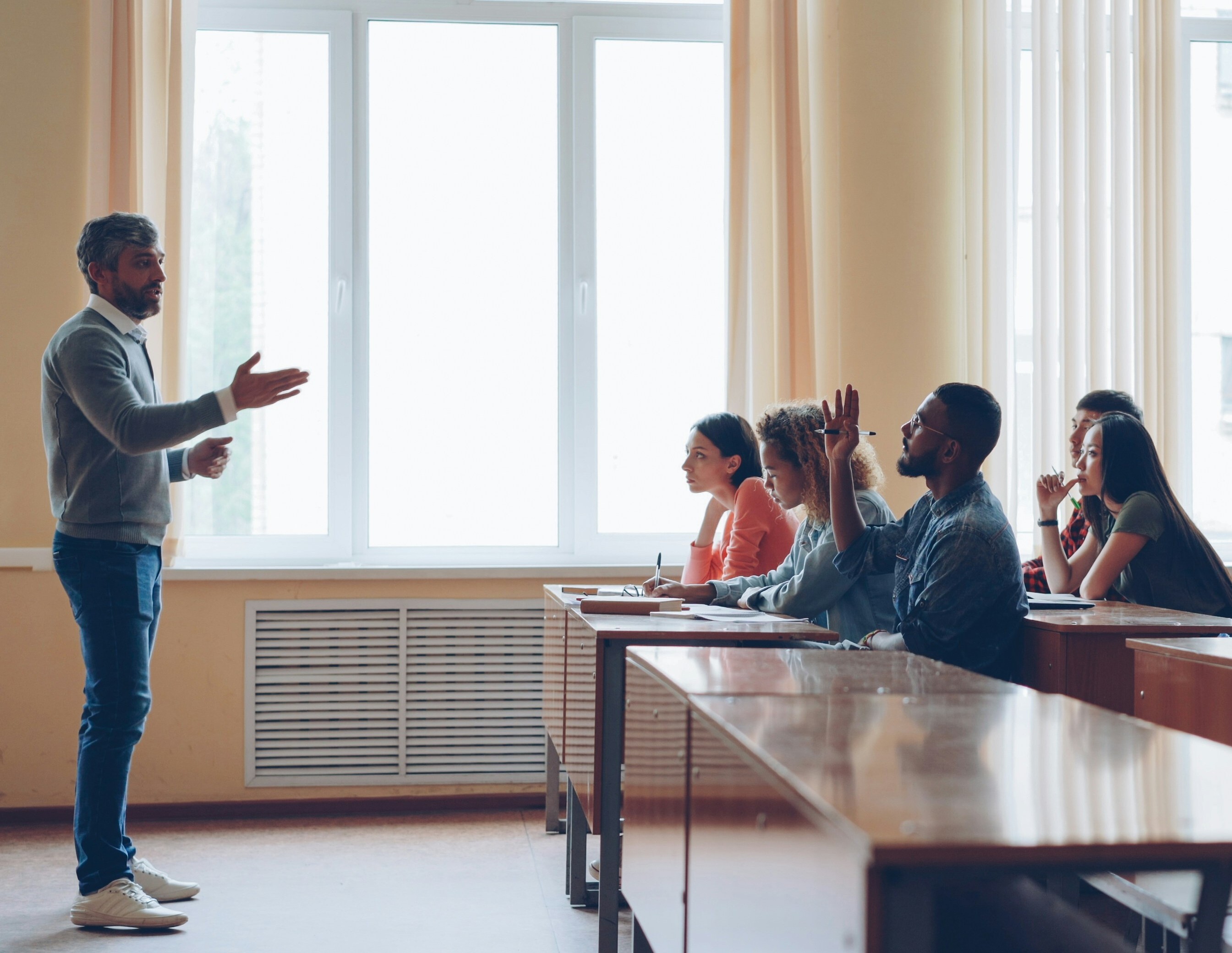 vitaly-gariev-vyuiyIyboc0-unsplash